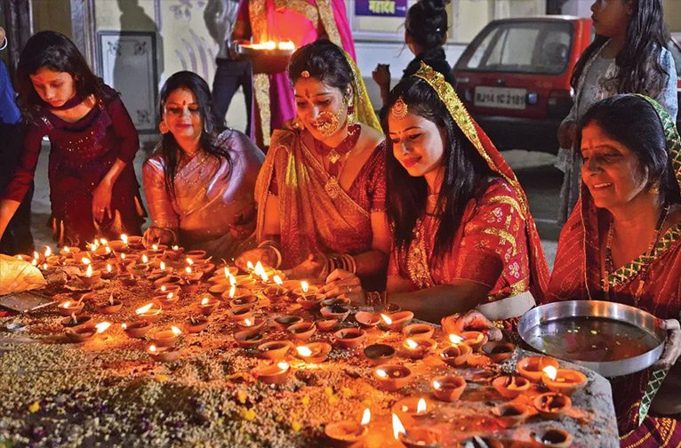 Marwari family celebrating Diwali